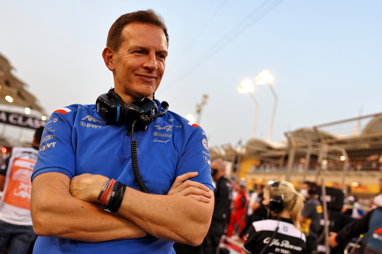 GP BAHRAIN, Laurent Rossi (FRA) Alpine Chief Executive Officer on the grid.
20.03.2022. Formula 1 World Championship, Rd 1, Bahrain Grand Prix, Sakhir, Bahrain, Gara Day.
- www.xpbimages.com, EMail: requests@xpbimages.com © Copyright: Batchelor / XPB Images