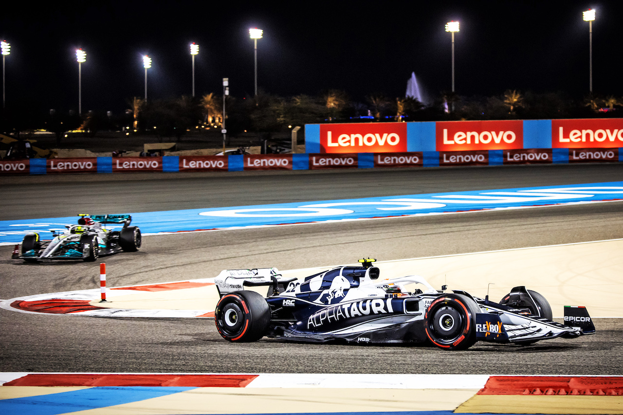 GP BAHRAIN, Yuki Tsunoda (JPN) AlphaTauri AT03.
20.03.2022. Formula 1 World Championship, Rd 1, Bahrain Grand Prix, Sakhir, Bahrain, Gara Day.
- www.xpbimages.com, EMail: requests@xpbimages.com © Copyright: Bearne / XPB Images