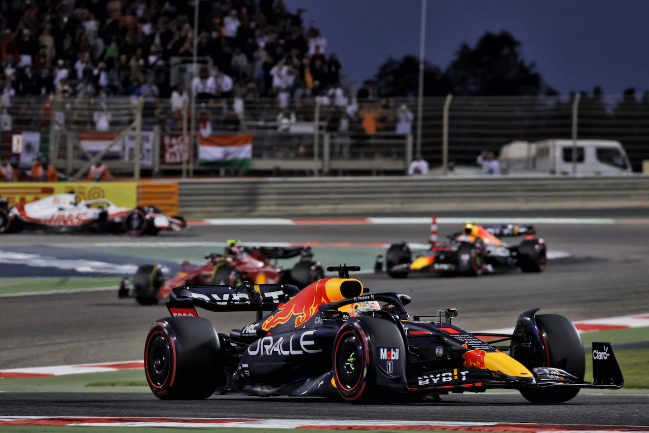 GP BAHRAIN, Max Verstappen (NLD) Red Bull Racing RB18.
20.03.2022. Formula 1 World Championship, Rd 1, Bahrain Grand Prix, Sakhir, Bahrain, Gara Day.
- www.xpbimages.com, EMail: requests@xpbimages.com © Copyright: Bearne / XPB Images