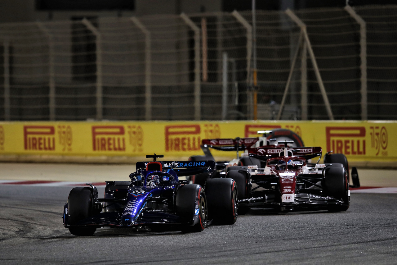 GP BAHRAIN, Alexander Albon (THA) Williams Racing FW44.
20.03.2022. Formula 1 World Championship, Rd 1, Bahrain Grand Prix, Sakhir, Bahrain, Gara Day.
 - www.xpbimages.com, EMail: requests@xpbimages.com © Copyright: Coates / XPB Images