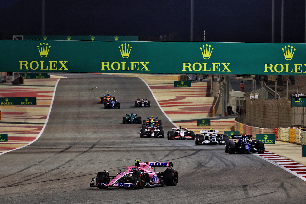 GP BAHRAIN, Esteban Ocon (FRA) Alpine F1 Team A522.
20.03.2022. Formula 1 World Championship, Rd 1, Bahrain Grand Prix, Sakhir, Bahrain, Gara Day.
- www.xpbimages.com, EMail: requests@xpbimages.com © Copyright: Batchelor / XPB Images