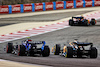 GP BAHRAIN, Daniel Ricciardo (AUS) McLaren MCL36 e Nicholas Latifi (CDN) Williams Racing FW44 battle for position.
20.03.2022. Formula 1 World Championship, Rd 1, Bahrain Grand Prix, Sakhir, Bahrain, Gara Day.
- www.xpbimages.com, EMail: requests@xpbimages.com © Copyright: Charniaux / XPB Images