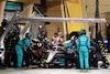 GP BAHRAIN, George Russell (GBR) Mercedes AMG F1 W13 pit stop.
20.03.2022. Formula 1 World Championship, Rd 1, Bahrain Grand Prix, Sakhir, Bahrain, Gara Day.
- www.xpbimages.com, EMail: requests@xpbimages.com © Copyright: Batchelor / XPB Images