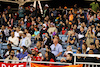 GP BAHRAIN, Circuit Atmosfera - fans in the grandstand.
20.03.2022. Formula 1 World Championship, Rd 1, Bahrain Grand Prix, Sakhir, Bahrain, Gara Day.
- www.xpbimages.com, EMail: requests@xpbimages.com © Copyright: Moy / XPB Images