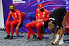 GP BAHRAIN, (L to R): Carlos Sainz Jr (ESP) Ferrari; Charles Leclerc (MON) Ferrari; e Lewis Hamilton (GBR) Mercedes AMG F1, in the post race FIA Press Conference.
20.03.2022. Formula 1 World Championship, Rd 1, Bahrain Grand Prix, Sakhir, Bahrain, Gara Day.
- www.xpbimages.com, EMail: requests@xpbimages.com © Copyright: Bearne / XPB Images