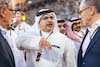 GP BAHRAIN, (L to R): Crown Prince Shaikh Salman bin Isa Hamad Al Khalifa (BRN) with Stefano Domenicali (ITA) Formula One President e CEO, on the grid.
20.03.2022. Formula 1 World Championship, Rd 1, Bahrain Grand Prix, Sakhir, Bahrain, Gara Day.
- www.xpbimages.com, EMail: requests@xpbimages.com © Copyright: Bearne / XPB Images