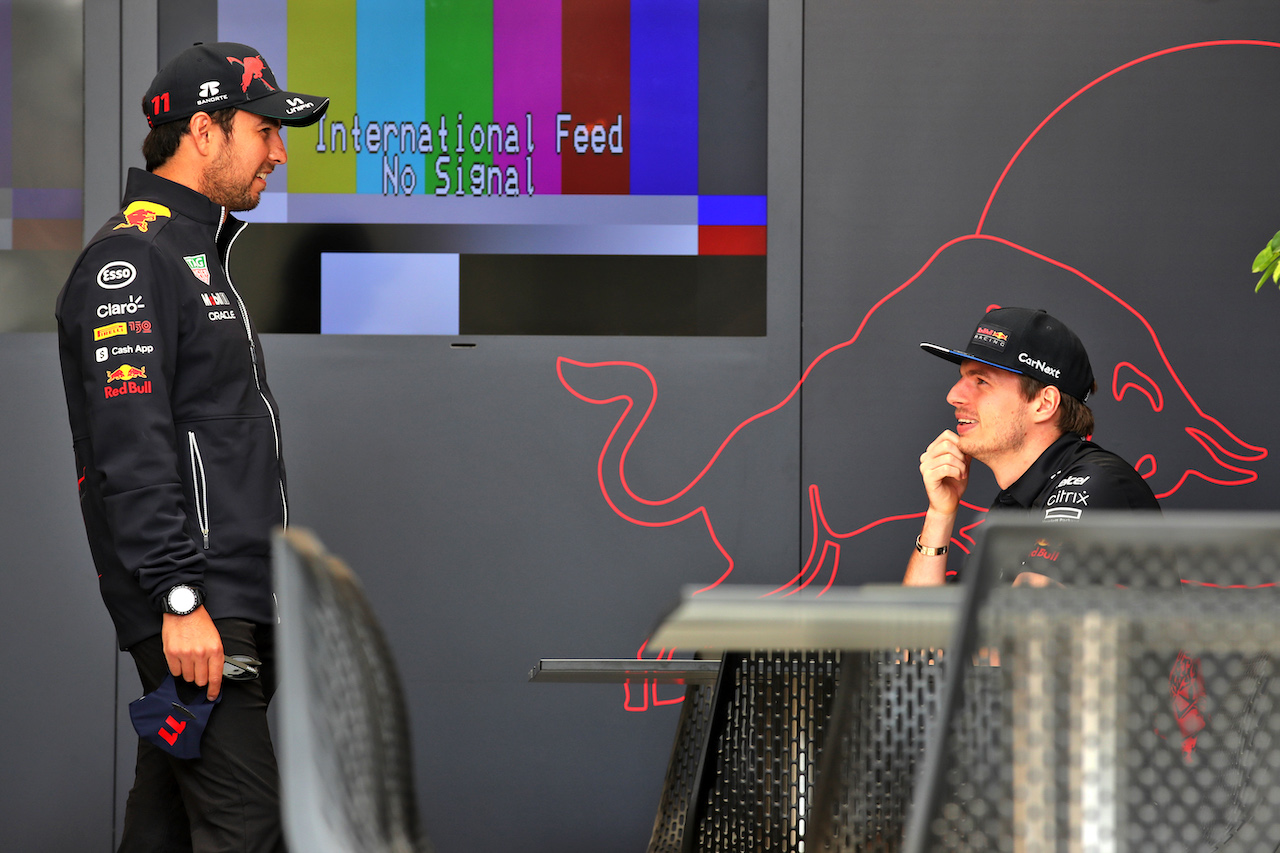 GP BAHRAIN, (L to R): Sergio Perez (MEX) Red Bull Racing with team mate Max Verstappen (NLD) Red Bull Racing.
17.03.2022. Formula 1 World Championship, Rd 1, Bahrain Grand Prix, Sakhir, Bahrain, Preparation Day.
 - www.xpbimages.com, EMail: requests@xpbimages.com © Copyright: Coates / XPB Images