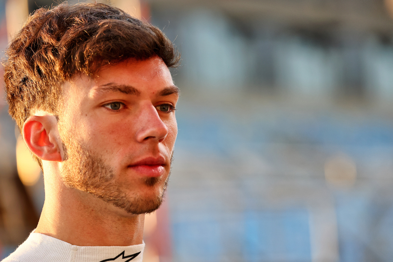 GP BAHRAIN, Pierre Gasly (FRA) AlphaTauri.
17.03.2022. Formula 1 World Championship, Rd 1, Bahrain Grand Prix, Sakhir, Bahrain, Preparation Day.
- www.xpbimages.com, EMail: requests@xpbimages.com © Copyright: Batchelor / XPB Images