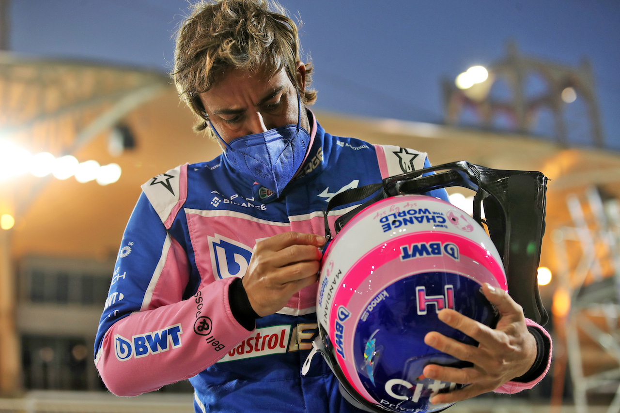 GP BAHRAIN, Fernando Alonso (ESP) Alpine F1 Team.
17.03.2022. Formula 1 World Championship, Rd 1, Bahrain Grand Prix, Sakhir, Bahrain, Preparation Day.
 - www.xpbimages.com, EMail: requests@xpbimages.com © Copyright: Coates / XPB Images