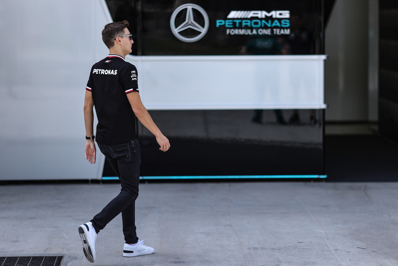 GP BAHRAIN, George Russell (GBR), Mercedes AMG F1 
17.03.2022. Formula 1 World Championship, Rd 1, Bahrain Grand Prix, Sakhir, Bahrain, Preparation Day.
- www.xpbimages.com, EMail: requests@xpbimages.com ¬© Copyright: Charniaux / XPB Images
