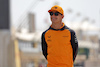 GP BAHRAIN, Lando Norris (GBR) McLaren walks the circuit.
17.03.2022. Formula 1 World Championship, Rd 1, Bahrain Grand Prix, Sakhir, Bahrain, Preparation Day.
- www.xpbimages.com, EMail: requests@xpbimages.com © Copyright: Bearne / XPB Images