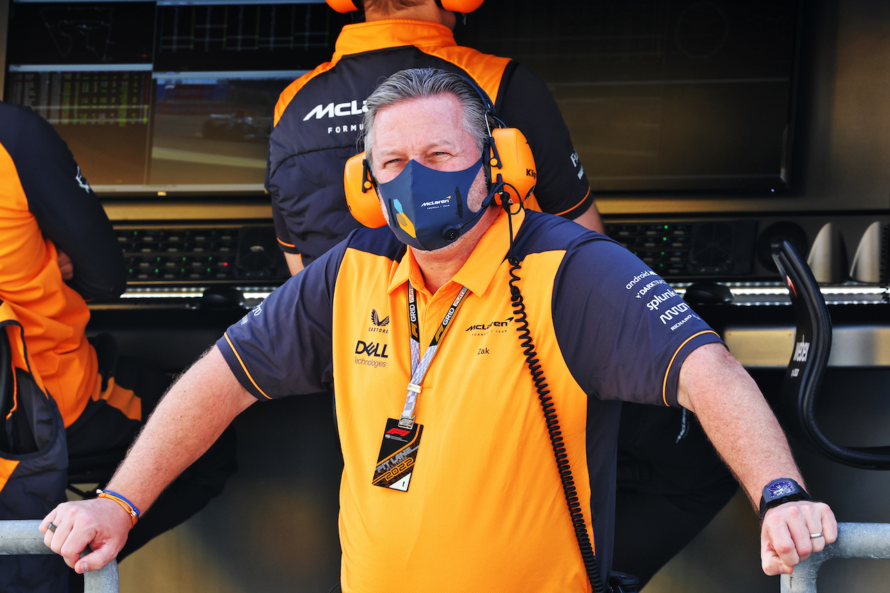 GP BAHRAIN, Zak Brown (USA) McLaren Executive Director.
19.03.2022. Formula 1 World Championship, Rd 1, Bahrain Grand Prix, Sakhir, Bahrain, Qualifiche Day.
- www.xpbimages.com, EMail: requests@xpbimages.com © Copyright: Batchelor / XPB Images
