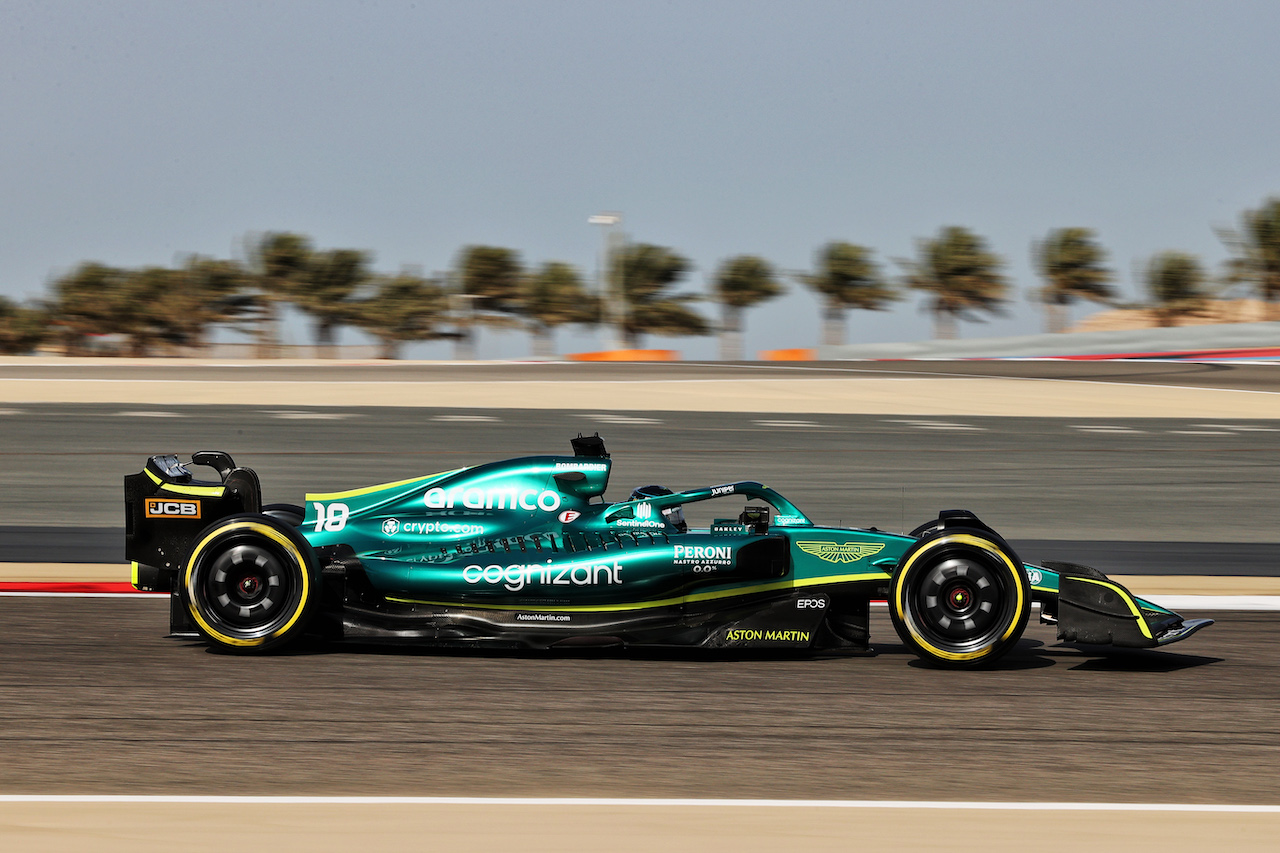 GP BAHRAIN, Lance Stroll (CDN) Aston Martin F1 Team AMR22.
19.03.2022. Formula 1 World Championship, Rd 1, Bahrain Grand Prix, Sakhir, Bahrain, Qualifiche Day.
- www.xpbimages.com, EMail: requests@xpbimages.com © Copyright: Moy / XPB Images