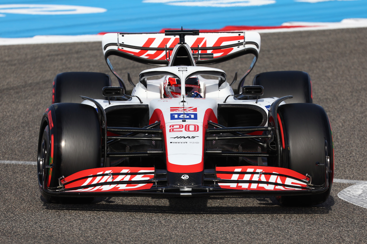 GP BAHRAIN, Kevin Magnussen (DEN) Haas VF-22.
19.03.2022. Formula 1 World Championship, Rd 1, Bahrain Grand Prix, Sakhir, Bahrain, Qualifiche Day.
- www.xpbimages.com, EMail: requests@xpbimages.com ¬© Copyright: Batchelor / XPB Images