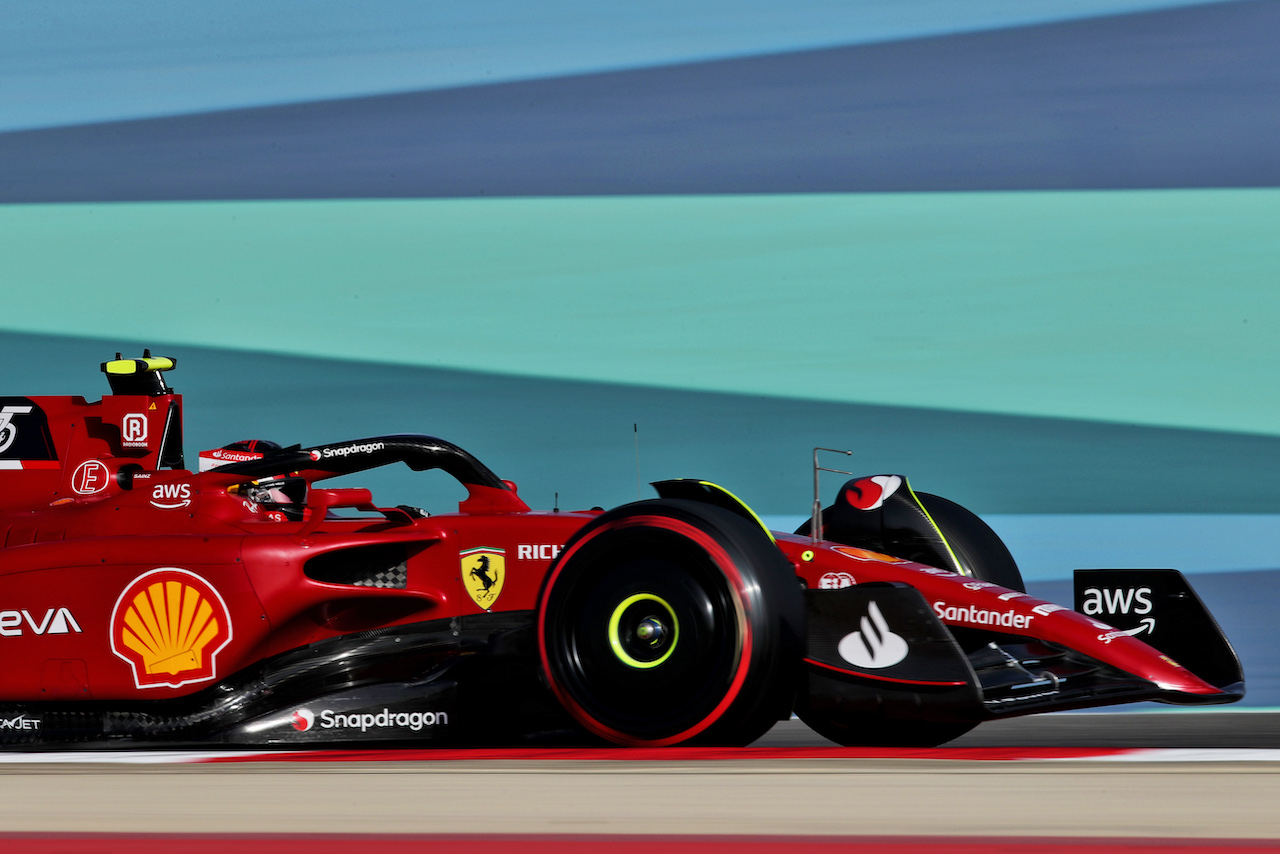 GP BAHRAIN, Carlos Sainz Jr (ESP) Ferrari F1-75.
19.03.2022. Formula 1 World Championship, Rd 1, Bahrain Grand Prix, Sakhir, Bahrain, Qualifiche Day.
 - www.xpbimages.com, EMail: requests@xpbimages.com © Copyright: Coates / XPB Images