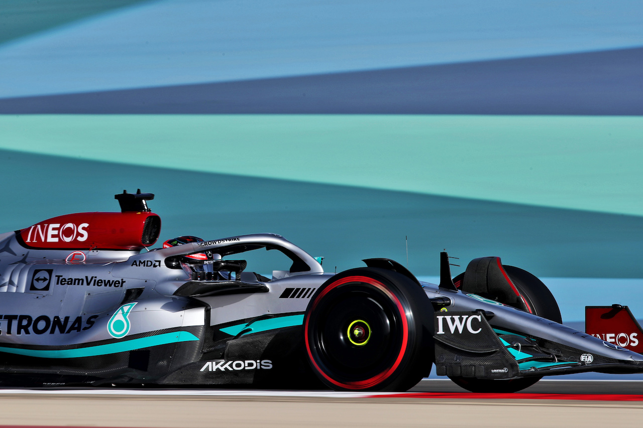 GP BAHRAIN, George Russell (GBR) Mercedes AMG F1 W13.
19.03.2022. Formula 1 World Championship, Rd 1, Bahrain Grand Prix, Sakhir, Bahrain, Qualifiche Day.
 - www.xpbimages.com, EMail: requests@xpbimages.com © Copyright: Coates / XPB Images
