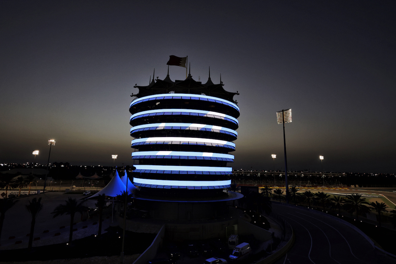 GP BAHRAIN, Circuit Atmosfera - Alpine F1 Team.
19.03.2022. Formula 1 World Championship, Rd 1, Bahrain Grand Prix, Sakhir, Bahrain, Qualifiche Day.
- www.xpbimages.com, EMail: requests@xpbimages.com © Copyright: Bearne / XPB Images