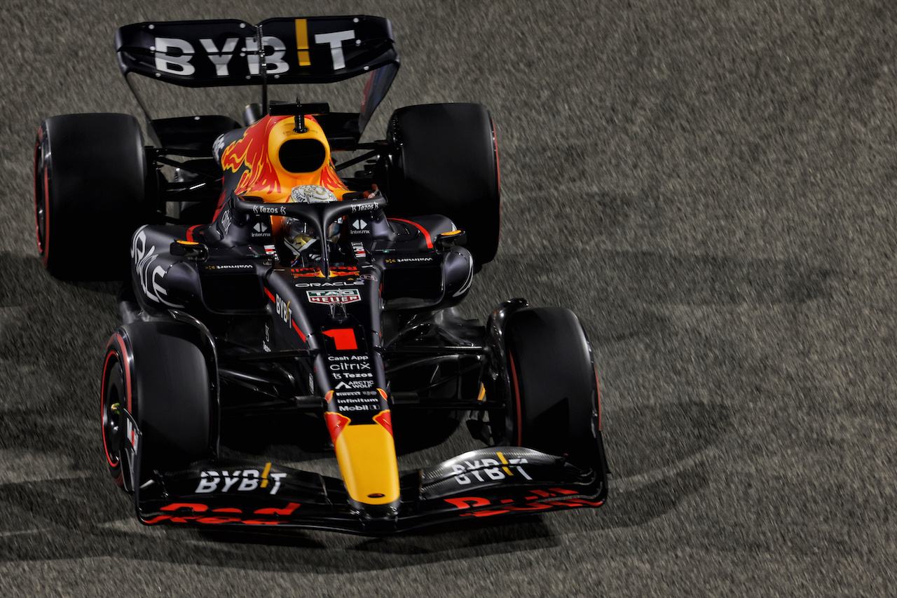 GP BAHRAIN, Max Verstappen (NLD) Red Bull Racing RB18.
19.03.2022. Formula 1 World Championship, Rd 1, Bahrain Grand Prix, Sakhir, Bahrain, Qualifiche Day.
- www.xpbimages.com, EMail: requests@xpbimages.com © Copyright: Bearne / XPB Images