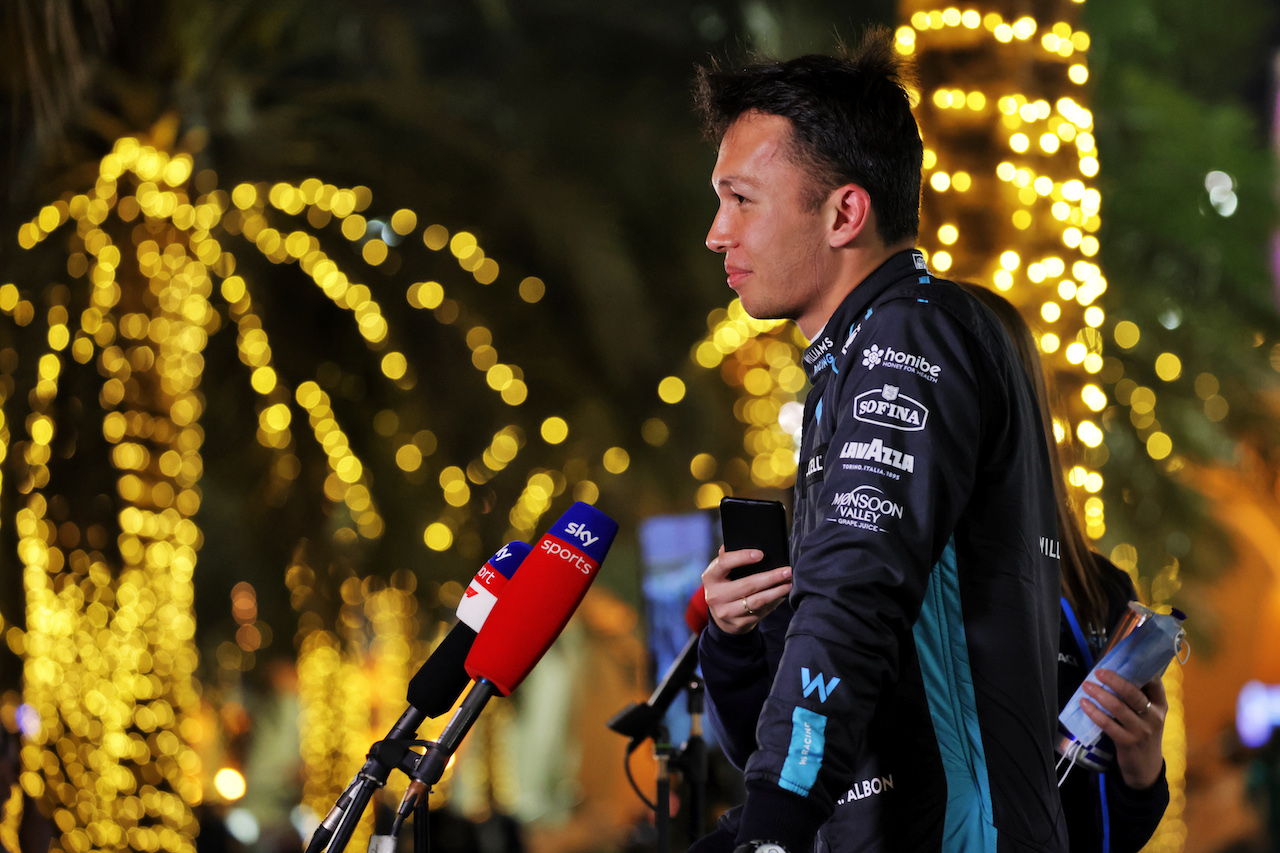 GP BAHRAIN, Alexander Albon (THA) Williams Racing.
19.03.2022. Formula 1 World Championship, Rd 1, Bahrain Grand Prix, Sakhir, Bahrain, Qualifiche Day.
- www.xpbimages.com, EMail: requests@xpbimages.com © Copyright: Bearne / XPB Images