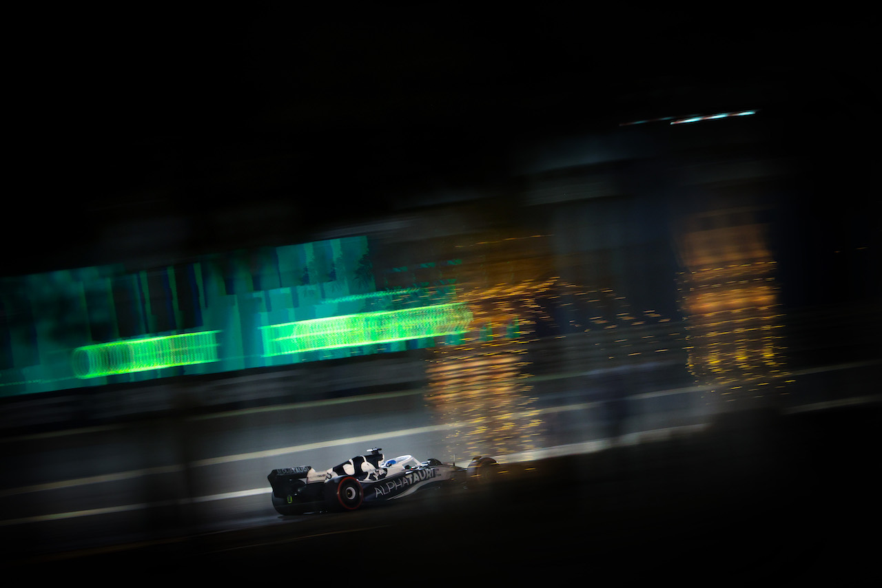 GP BAHRAIN, Pierre Gasly (FRA), AlphaTauri F1 
19.03.2022. Formula 1 World Championship, Rd 1, Bahrain Grand Prix, Sakhir, Bahrain, Qualifiche Day.
- www.xpbimages.com, EMail: requests@xpbimages.com © Copyright: Charniaux / XPB Images
