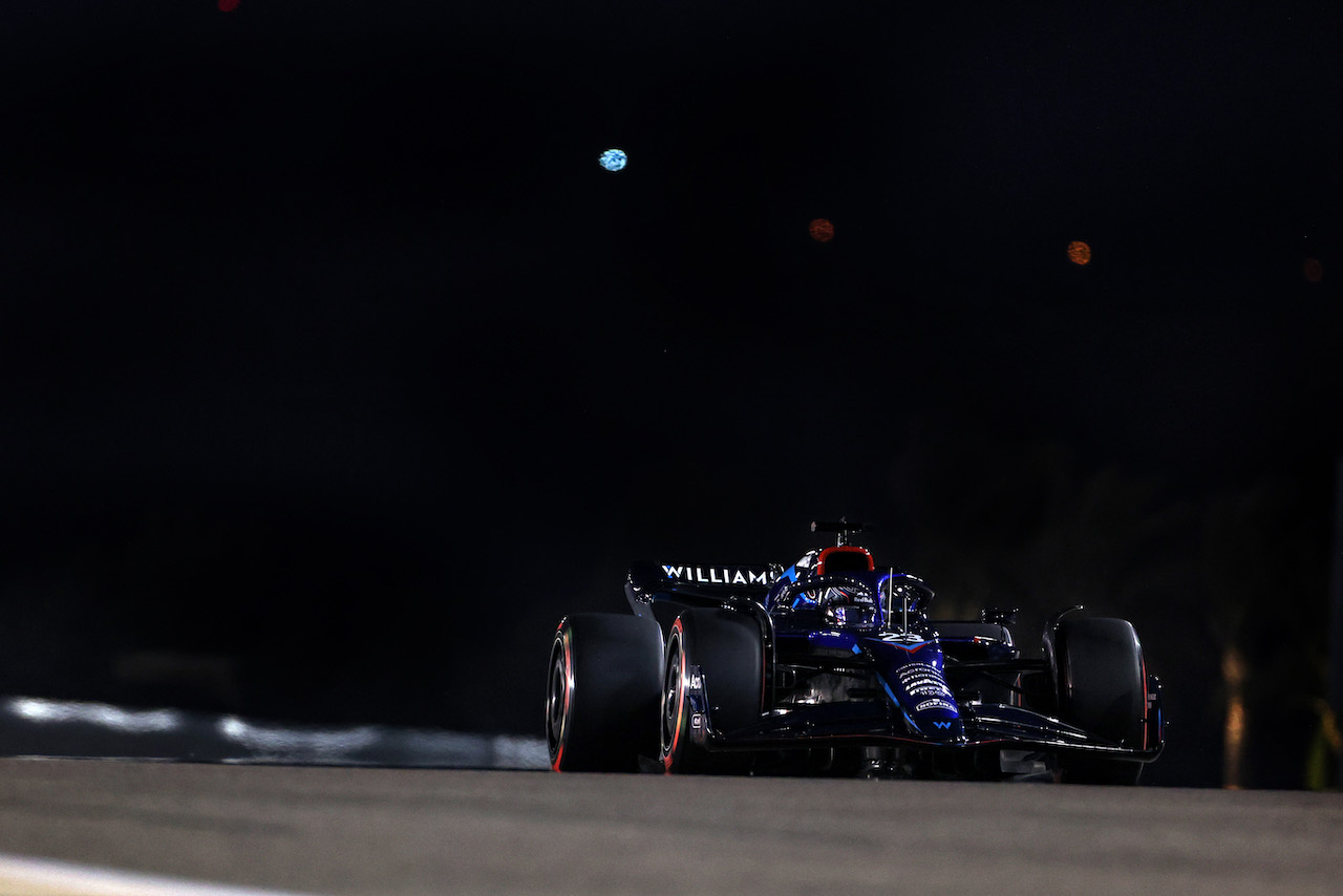 GP BAHRAIN, Alex Albon (THA), Williams F1 Team 
19.03.2022. Formula 1 World Championship, Rd 1, Bahrain Grand Prix, Sakhir, Bahrain, Qualifiche Day.
- www.xpbimages.com, EMail: requests@xpbimages.com © Copyright: Charniaux / XPB Images