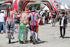 GP BAHRAIN, Circuit Atmosfera - Fans in the fanzone.
19.03.2022. Formula 1 World Championship, Rd 1, Bahrain Grand Prix, Sakhir, Bahrain, Qualifiche Day.
 - www.xpbimages.com, EMail: requests@xpbimages.com © Copyright: Coates / XPB Images