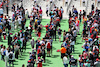 GP BAHRAIN, Circuit Atmosfera - Fans in the fanzone.
19.03.2022. Formula 1 World Championship, Rd 1, Bahrain Grand Prix, Sakhir, Bahrain, Qualifiche Day.
 - www.xpbimages.com, EMail: requests@xpbimages.com © Copyright: Coates / XPB Images