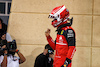 GP BAHRAIN, Charles Leclerc (MON) Ferrari celebrates his pole position in qualifying parc ferme.
19.03.2022. Formula 1 World Championship, Rd 1, Bahrain Grand Prix, Sakhir, Bahrain, Qualifiche Day.
- www.xpbimages.com, EMail: requests@xpbimages.com © Copyright: Moy / XPB Images