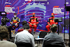 GP BAHRAIN, (L to R): Max Verstappen (NLD) Red Bull Racing; Charles Leclerc (MON) Ferrari; e Carlos Sainz Jr (ESP) Ferrari, in the post qualifying FIA Press Conference.
19.03.2022. Formula 1 World Championship, Rd 1, Bahrain Grand Prix, Sakhir, Bahrain, Qualifiche Day.
- www.xpbimages.com, EMail: requests@xpbimages.com © Copyright: Bearne / XPB Images