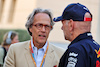 GP BAHRAIN, Martin Reiss (SUI) Driver Manager with Adrian Newey (GBR) Red Bull Racing Chief Technical Officer.
19.03.2022. Formula 1 World Championship, Rd 1, Bahrain Grand Prix, Sakhir, Bahrain, Qualifiche Day.
- www.xpbimages.com, EMail: requests@xpbimages.com © Copyright: Moy / XPB Images