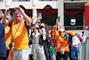 GP BAHRAIN, Circuit Atmosfera - fans in the Fanzone.
19.03.2022. Formula 1 World Championship, Rd 1, Bahrain Grand Prix, Sakhir, Bahrain, Qualifiche Day.
 - www.xpbimages.com, EMail: requests@xpbimages.com © Copyright: Coates / XPB Images