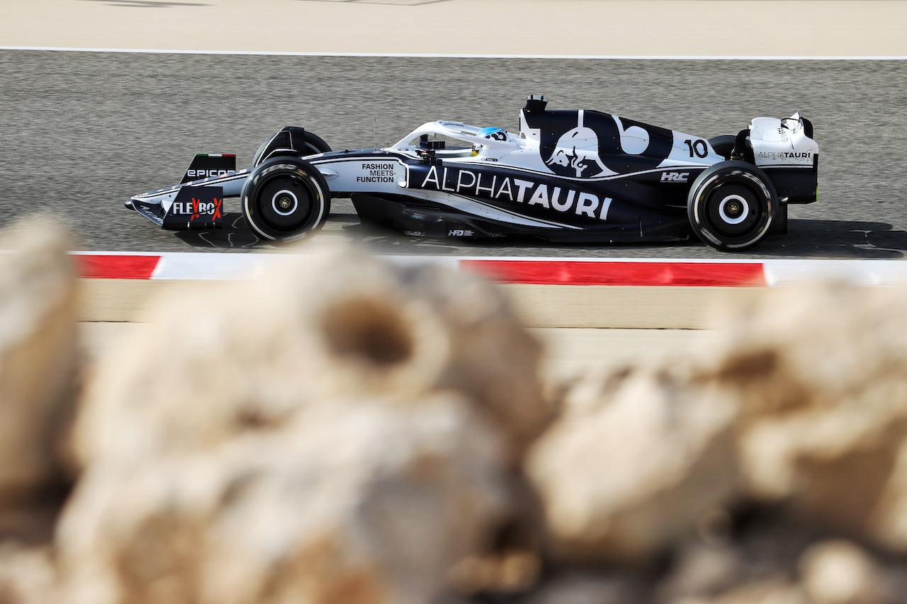 GP BAHRAIN, Pierre Gasly (FRA) AlphaTauri AT03.
18.03.2022. Formula 1 World Championship, Rd 1, Bahrain Grand Prix, Sakhir, Bahrain, Practice Day
- www.xpbimages.com, EMail: requests@xpbimages.com © Copyright: Moy / XPB Images