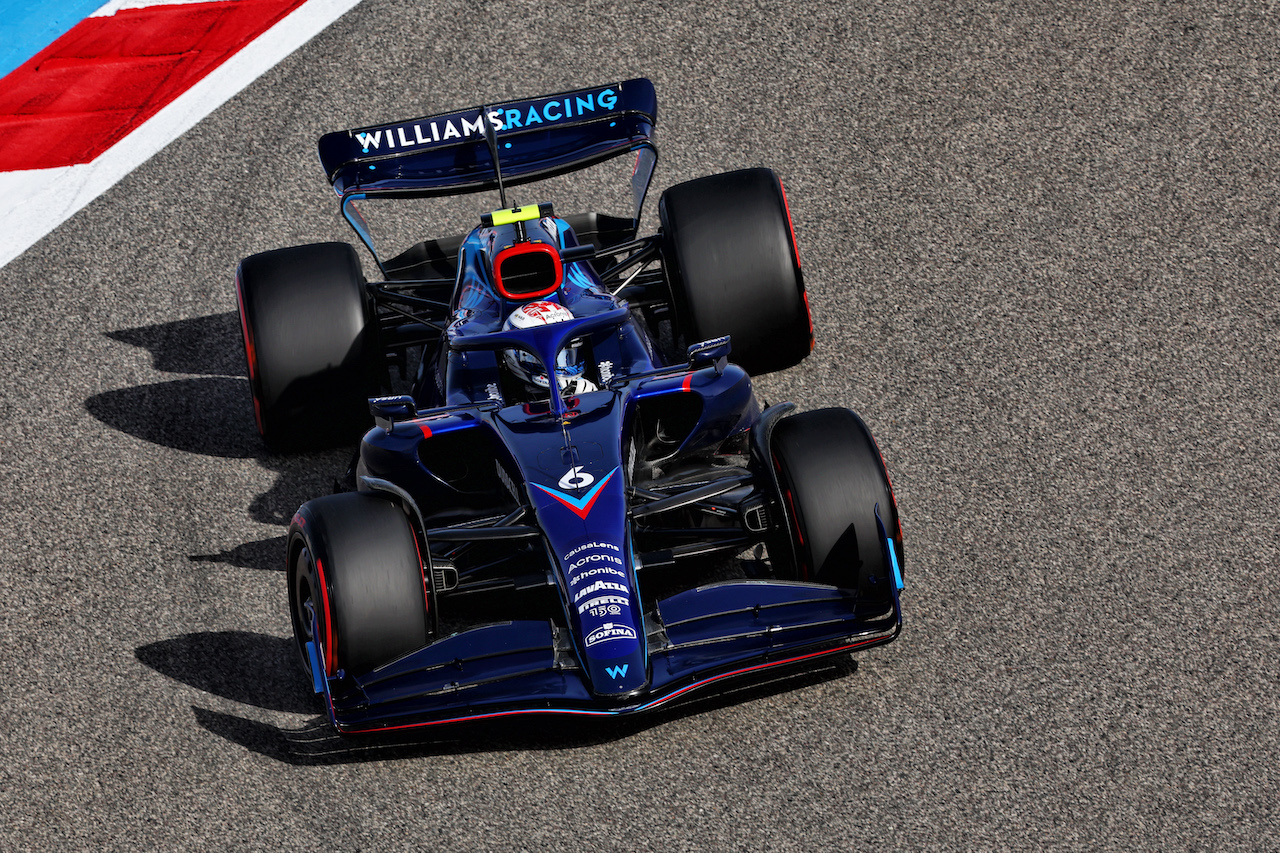 GP BAHRAIN, Nicholas Latifi (CDN) Williams Racing FW44.
18.03.2022. Formula 1 World Championship, Rd 1, Bahrain Grand Prix, Sakhir, Bahrain, Practice Day
- www.xpbimages.com, EMail: requests@xpbimages.com © Copyright: Batchelor / XPB Images