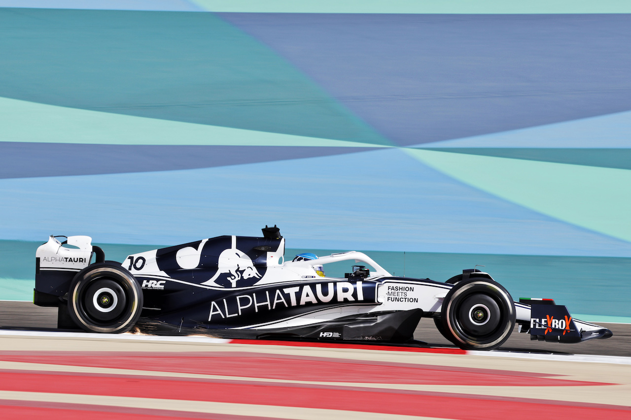 GP BAHRAIN, Pierre Gasly (FRA) AlphaTauri AT03.
18.03.2022. Formula 1 World Championship, Rd 1, Bahrain Grand Prix, Sakhir, Bahrain, Practice Day
- www.xpbimages.com, EMail: requests@xpbimages.com © Copyright: Bearne / XPB Images