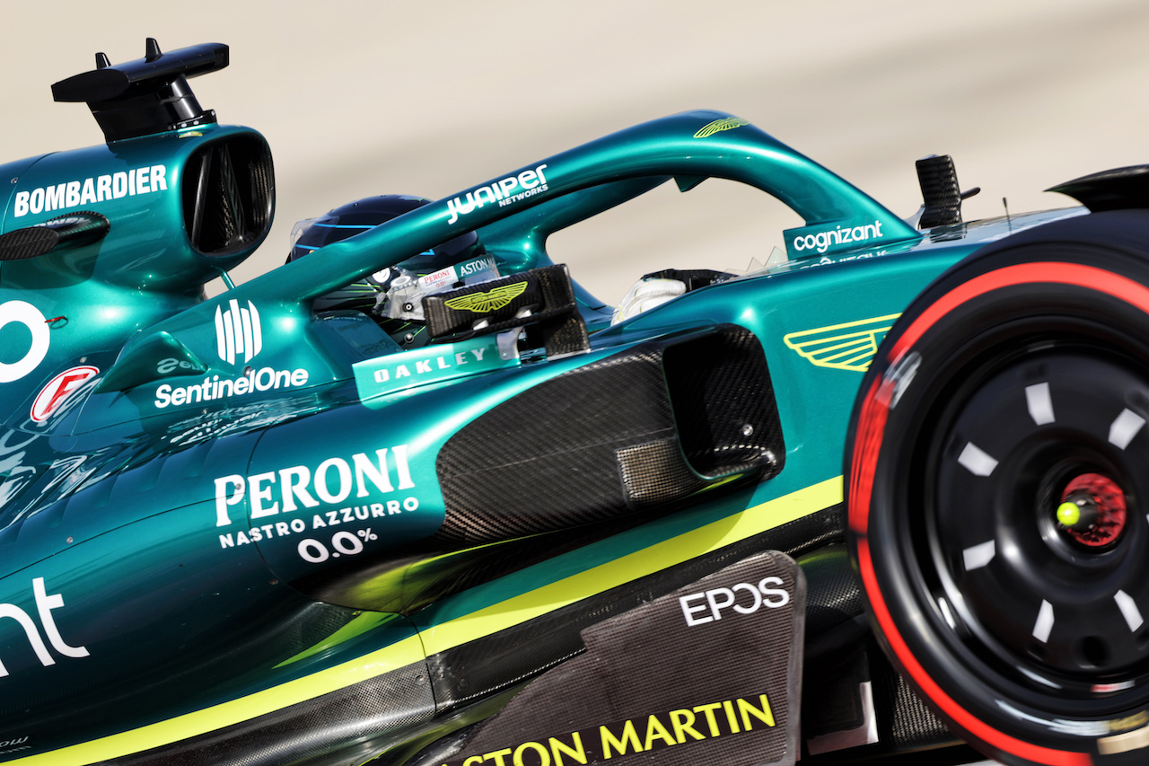 GP BAHRAIN, Lance Stroll (CDN) Aston Martin F1 Team AMR22.
18.03.2022. Formula 1 World Championship, Rd 1, Bahrain Grand Prix, Sakhir, Bahrain, Practice Day
- www.xpbimages.com, EMail: requests@xpbimages.com © Copyright: Bearne / XPB Images