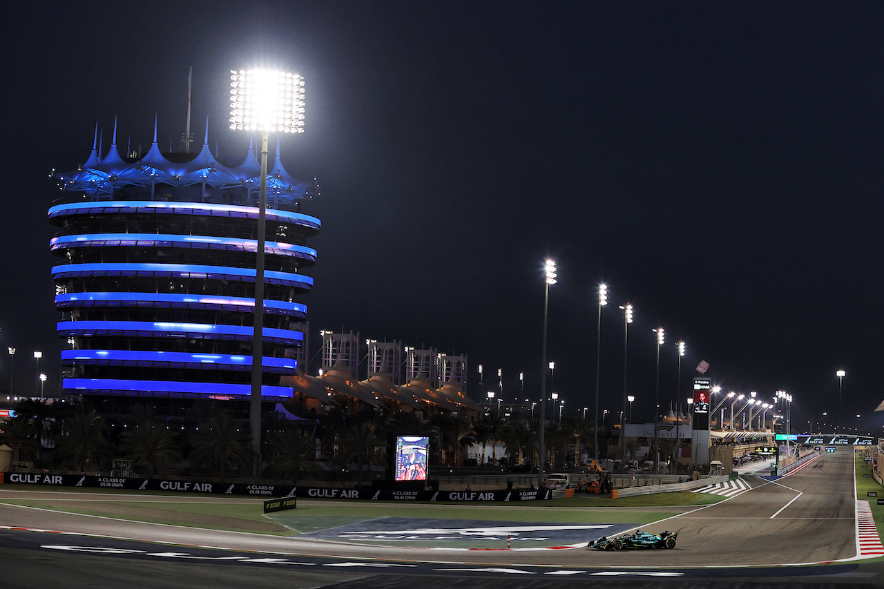 GP BAHRAIN, Lance Stroll (CDN) Aston Martin F1 Team AMR22.
18.03.2022. Formula 1 World Championship, Rd 1, Bahrain Grand Prix, Sakhir, Bahrain, Practice Day
- www.xpbimages.com, EMail: requests@xpbimages.com © Copyright: Moy / XPB Images