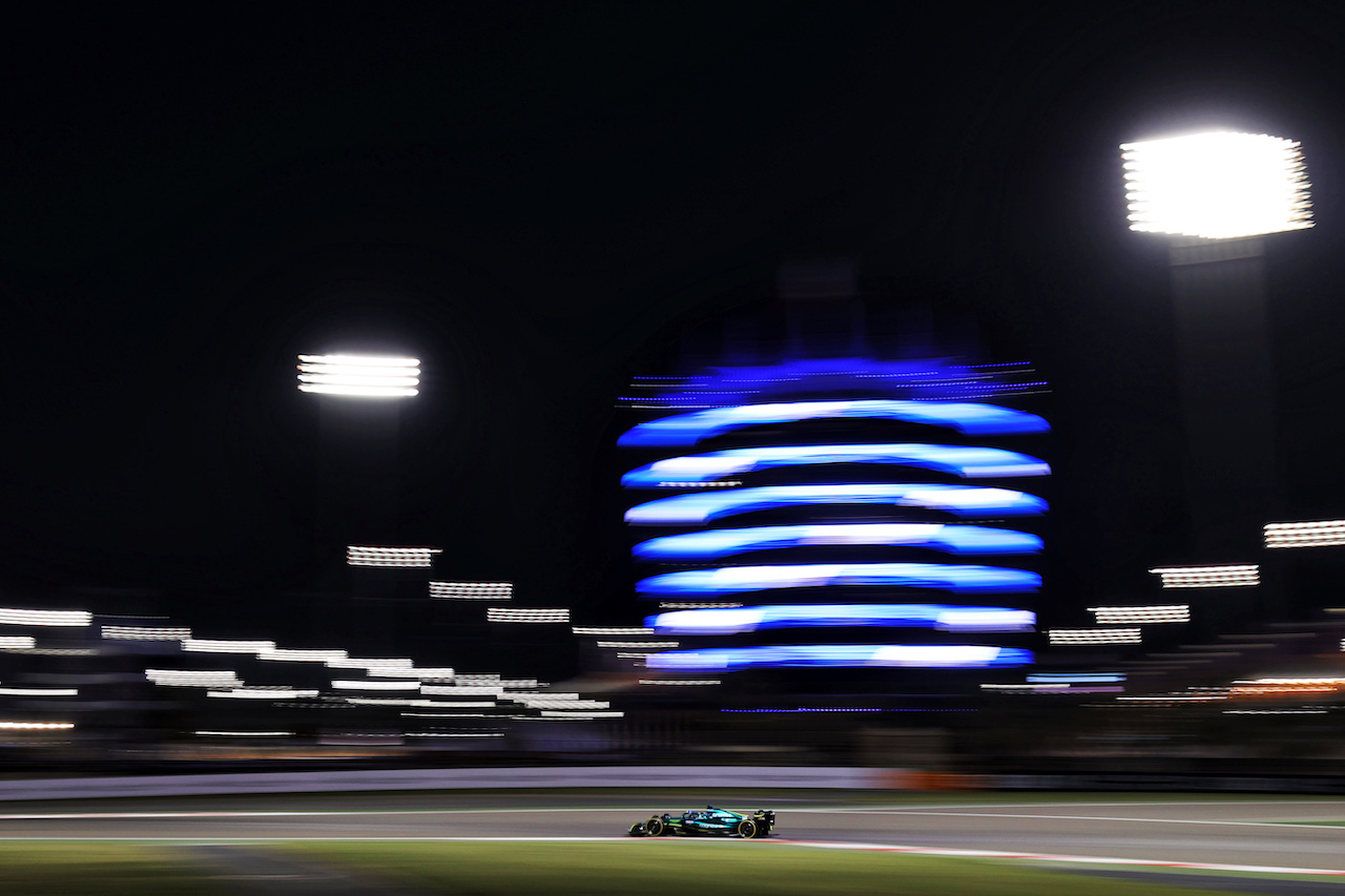 GP BAHRAIN, Lance Stroll (CDN) Aston Martin F1 Team AMR22.
18.03.2022. Formula 1 World Championship, Rd 1, Bahrain Grand Prix, Sakhir, Bahrain, Practice Day
- www.xpbimages.com, EMail: requests@xpbimages.com © Copyright: Moy / XPB Images