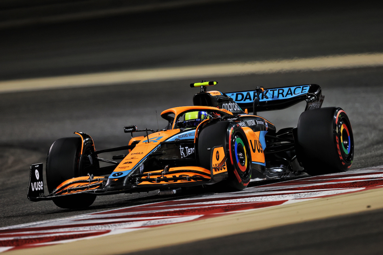 GP BAHRAIN, Lando Norris (GBR) McLaren MCL36.
18.03.2022. Formula 1 World Championship, Rd 1, Bahrain Grand Prix, Sakhir, Bahrain, Practice Day
- www.xpbimages.com, EMail: requests@xpbimages.com © Copyright: Moy / XPB Images