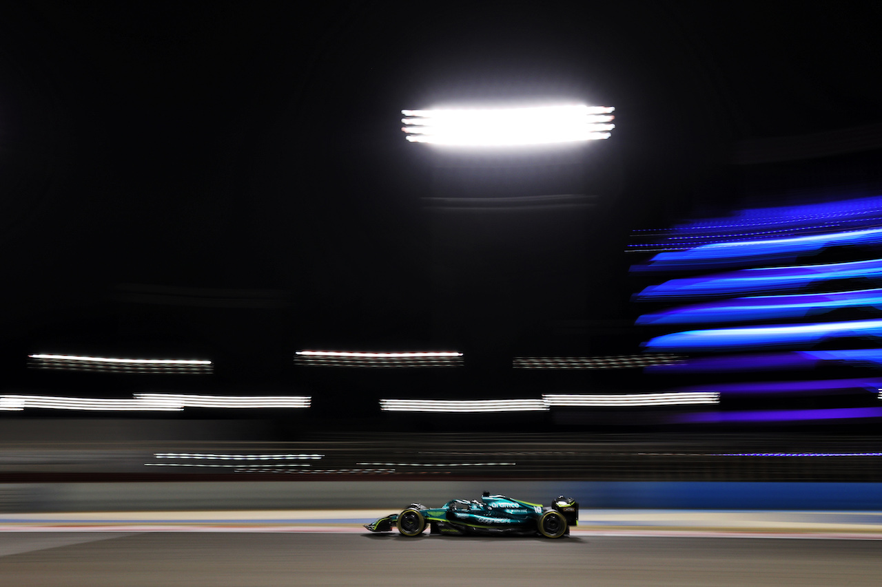 GP BAHRAIN, Lance Stroll (CDN) Aston Martin F1 Team AMR22.
18.03.2022. Formula 1 World Championship, Rd 1, Bahrain Grand Prix, Sakhir, Bahrain, Practice Day
- www.xpbimages.com, EMail: requests@xpbimages.com © Copyright: Moy / XPB Images
