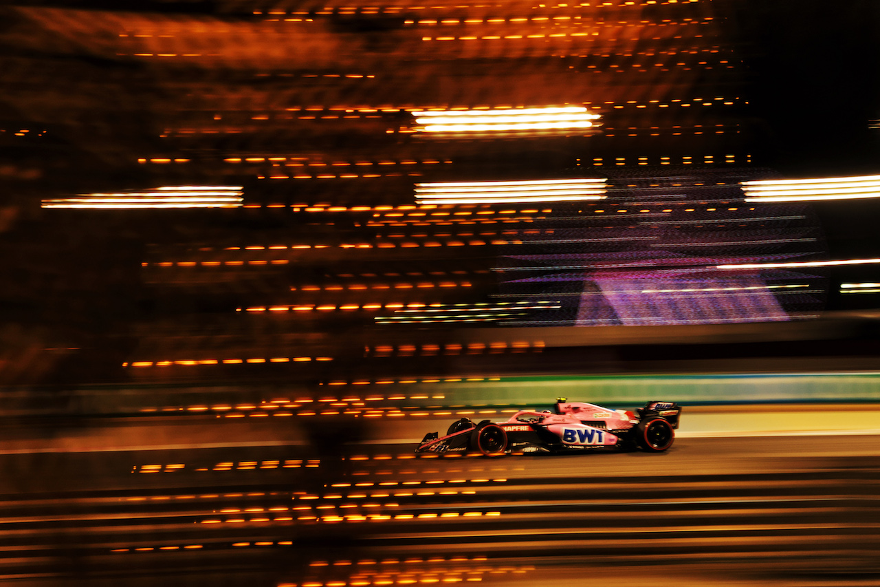 GP BAHRAIN, Esteban Ocon (FRA) Alpine F1 Team A522.
18.03.2022. Formula 1 World Championship, Rd 1, Bahrain Grand Prix, Sakhir, Bahrain, Practice Day
- www.xpbimages.com, EMail: requests@xpbimages.com © Copyright: Bearne / XPB Images