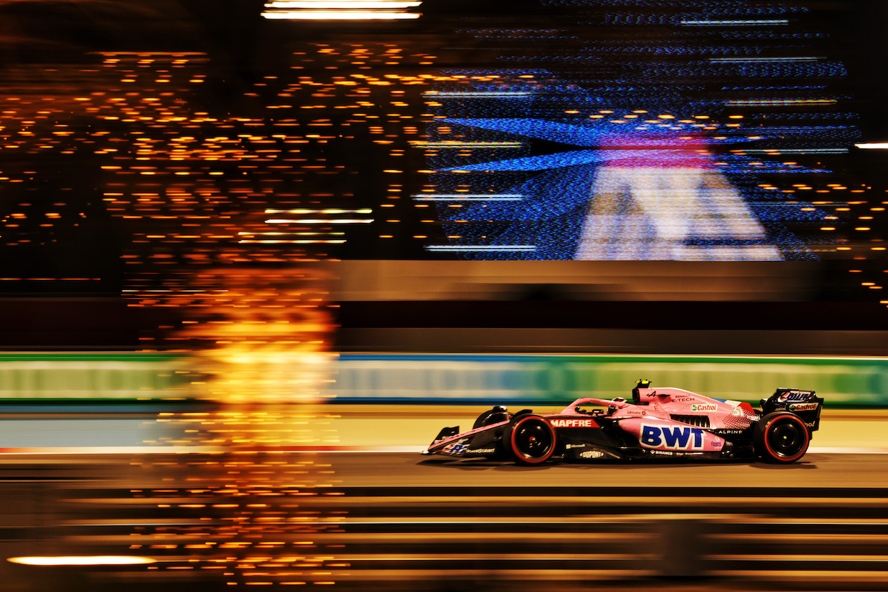 GP BAHRAIN, Esteban Ocon (FRA) Alpine F1 Team A522.
18.03.2022. Formula 1 World Championship, Rd 1, Bahrain Grand Prix, Sakhir, Bahrain, Practice Day
- www.xpbimages.com, EMail: requests@xpbimages.com © Copyright: Bearne / XPB Images
