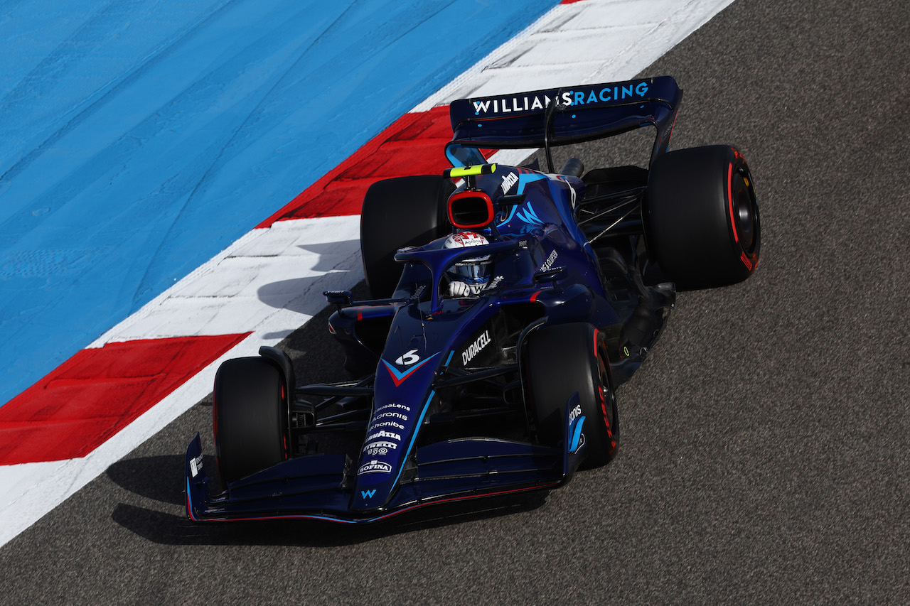 GP BAHRAIN, Nicholas Latifi (CDN) Williams Racing FW44.
18.03.2022. Formula 1 World Championship, Rd 1, Bahrain Grand Prix, Sakhir, Bahrain, Practice Day
- www.xpbimages.com, EMail: requests@xpbimages.com © Copyright: Batchelor / XPB Images