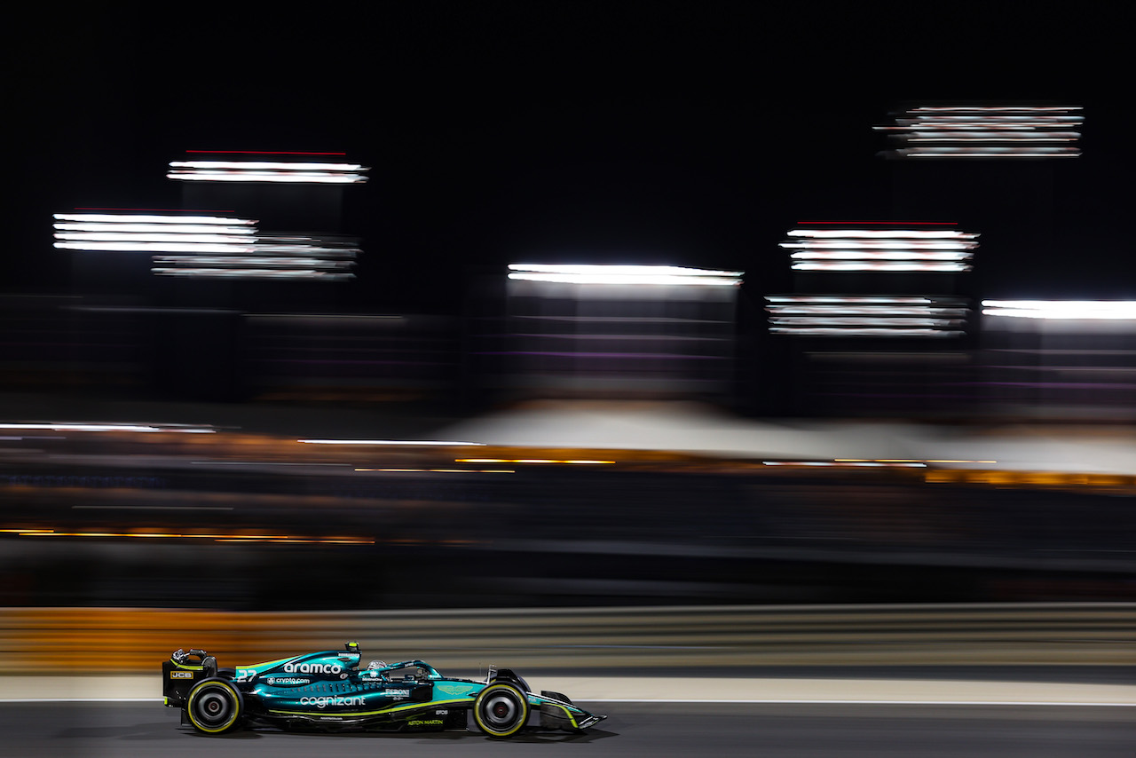 GP BAHRAIN, Nico Hulkenberg (GER) Aston Martin F1 Team 
18.03.2022. Formula 1 World Championship, Rd 1, Bahrain Grand Prix, Sakhir, Bahrain, Practice Day
- www.xpbimages.com, EMail: requests@xpbimages.com © Copyright: Charniaux / XPB Images
