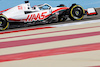 GP BAHRAIN, Kevin Magnussen (DEN) Haas VF-22.
18.03.2022. Formula 1 World Championship, Rd 1, Bahrain Grand Prix, Sakhir, Bahrain, Practice Day
- www.xpbimages.com, EMail: requests@xpbimages.com © Copyright: Bearne / XPB Images