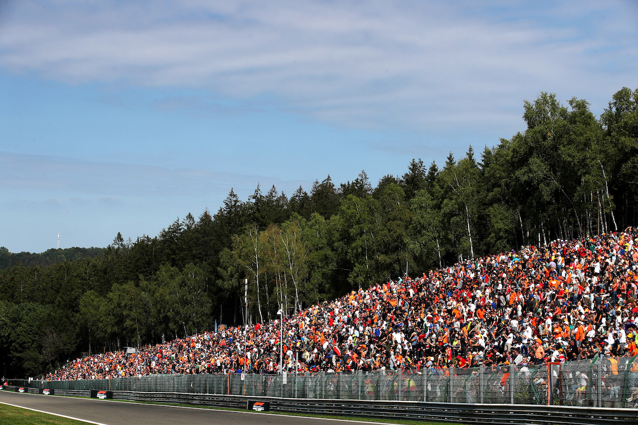 GP BELGIO, Circuit Atmosfera - fans.
28.08.2022. Formula 1 World Championship, Rd 14, Belgian Grand Prix, Spa Francorchamps, Belgium, Gara Day.
 - www.xpbimages.com, EMail: requests@xpbimages.com © Copyright: Coates / XPB Images