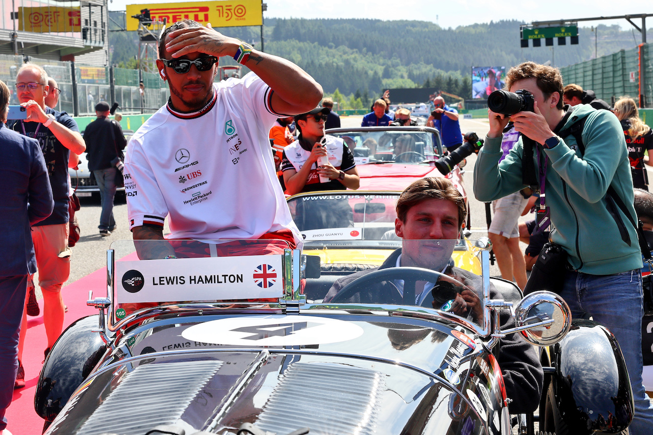 GP BELGIO, Lewis Hamilton (GBR) Mercedes AMG F1 on the drivers parade.
28.08.2022. Formula 1 World Championship, Rd 14, Belgian Grand Prix, Spa Francorchamps, Belgium, Gara Day.
- www.xpbimages.com, EMail: requests@xpbimages.com © Copyright: Batchelor / XPB Images