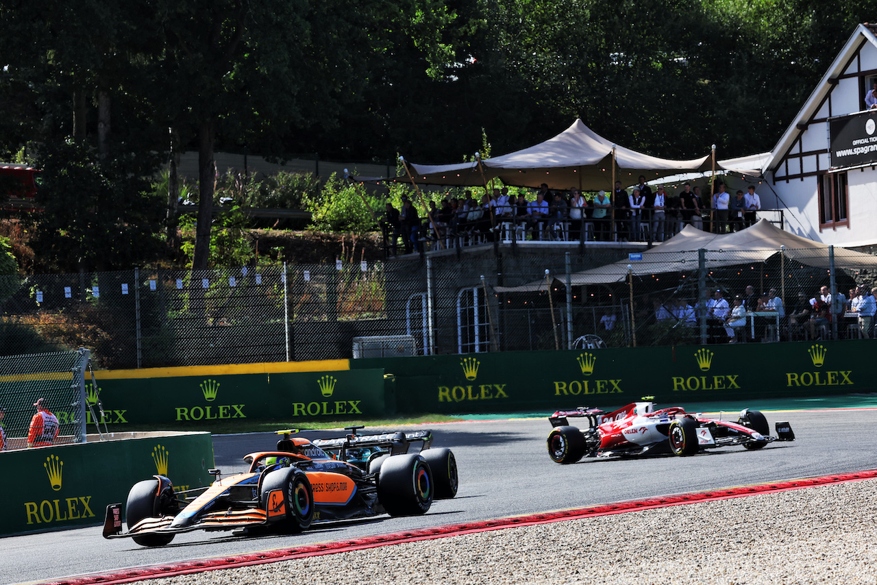 GP BELGIO, Lando Norris (GBR) McLaren MCL36.
28.08.2022. Formula 1 World Championship, Rd 14, Belgian Grand Prix, Spa Francorchamps, Belgium, Gara Day.
- www.xpbimages.com, EMail: requests@xpbimages.com © Copyright: Bearne / XPB Images