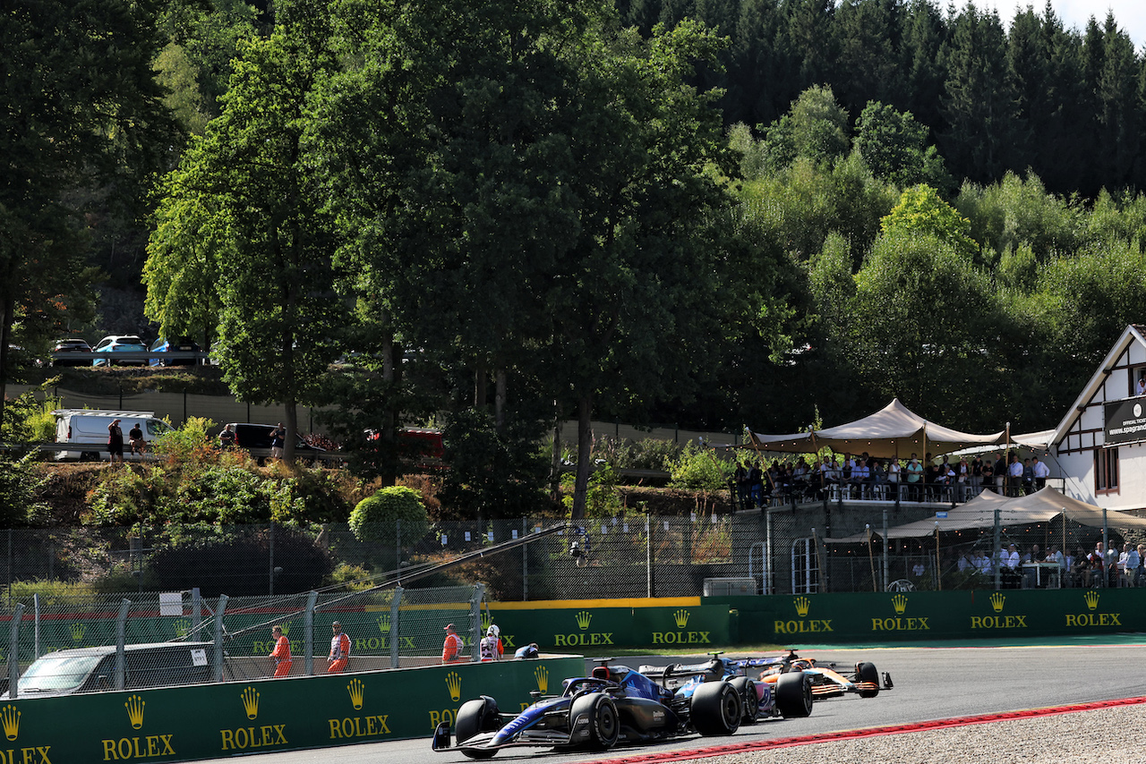 GP BELGIO, Alexander Albon (THA) Williams Racing FW44.
28.08.2022. Formula 1 World Championship, Rd 14, Belgian Grand Prix, Spa Francorchamps, Belgium, Gara Day.
- www.xpbimages.com, EMail: requests@xpbimages.com © Copyright: Bearne / XPB Images