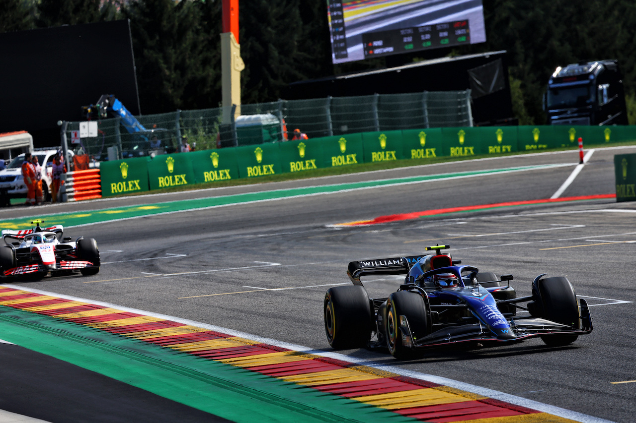 GP BELGIO, Nicholas Latifi (CDN) Williams Racing FW44.
28.08.2022. Formula 1 World Championship, Rd 14, Belgian Grand Prix, Spa Francorchamps, Belgium, Gara Day.
- www.xpbimages.com, EMail: requests@xpbimages.com © Copyright: Batchelor / XPB Images