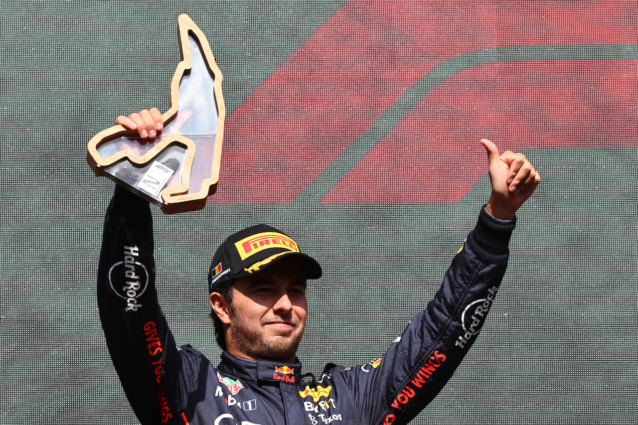 GP BELGIO, 2nd place Sergio Perez (MEX) Red Bull Racing RB18.
28.08.2022. Formula 1 World Championship, Rd 14, Belgian Grand Prix, Spa Francorchamps, Belgium, Gara Day.
- www.xpbimages.com, EMail: requests@xpbimages.com ¬© Copyright: Batchelor / XPB Images
